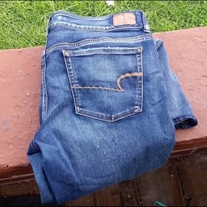 American eagle women’s jeans size 16.